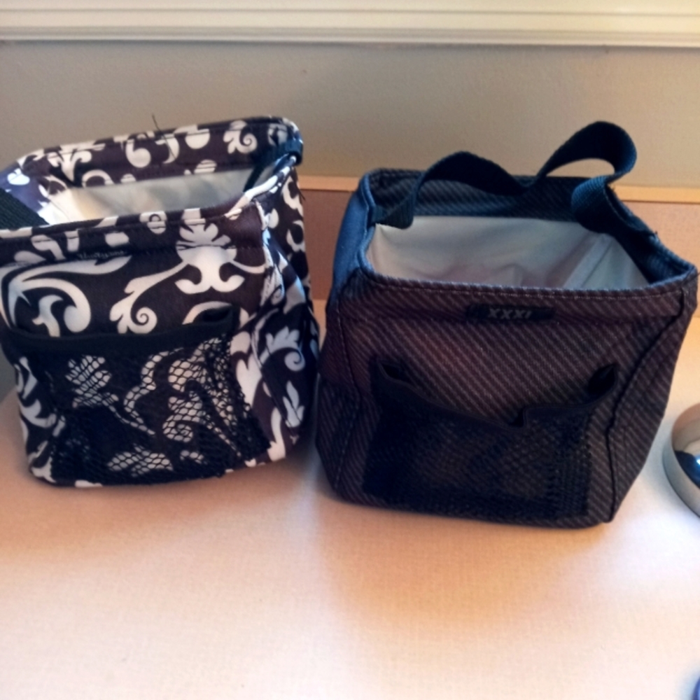 Thirty one totes